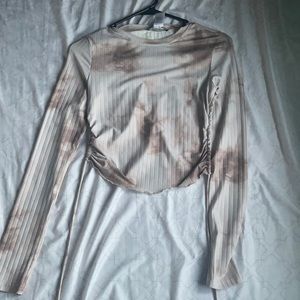 Beige long sleeve crop top